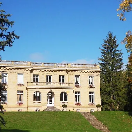 Bed and breakfast Les Vieux Murs *