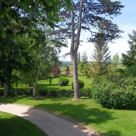 Bed and breakfast Les Vieux Murs Souvigny